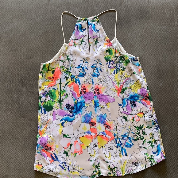 Versatile Tank - Picture 2 of 2